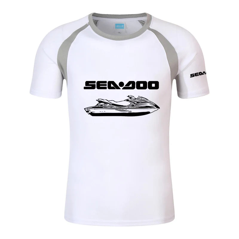 Camiseta Raglán – Cuello Redondo Estampado – Logotipo y Moto Acuática SEADOO